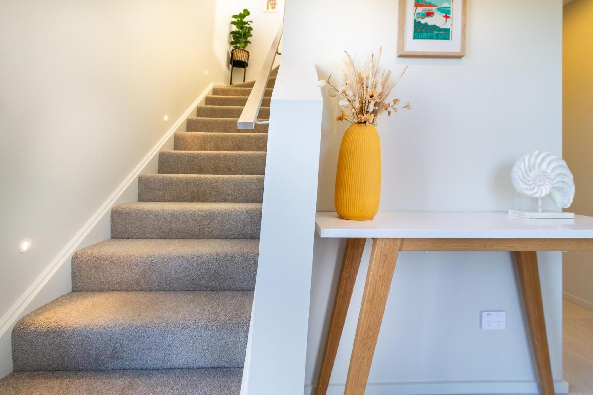 Luxury Beachside Living Elegant 3-Bedroom Haven Christchurch Eksteriør bilde